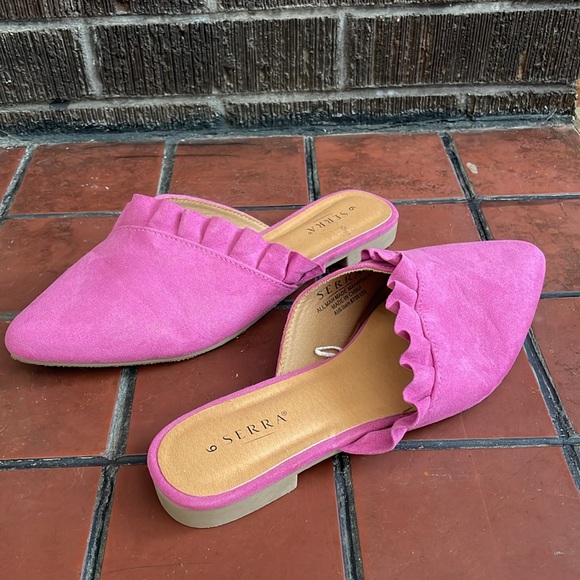 Women’s Mule Shoes | Size: 9 - Picture 3 of 3